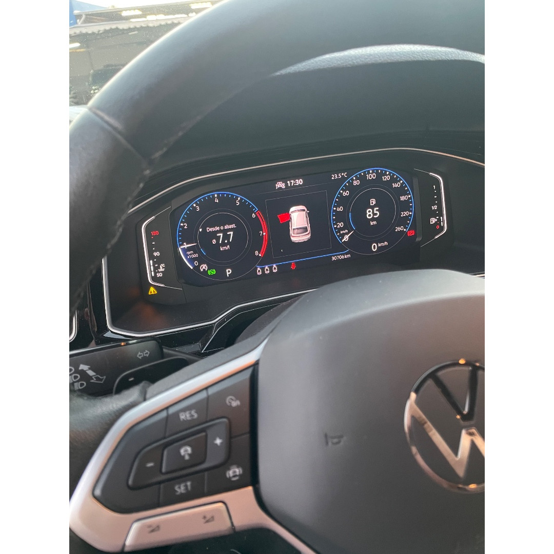 VOLKSWAGEN Nivus 1.0 4P FLEX 200 TSI HIGHLINE TURBO AUTOMÁTICO