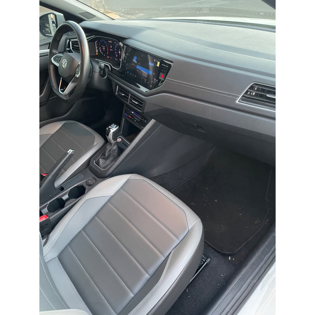 VOLKSWAGEN Nivus 1.0 4P FLEX 200 TSI HIGHLINE TURBO AUTOMÁTICO