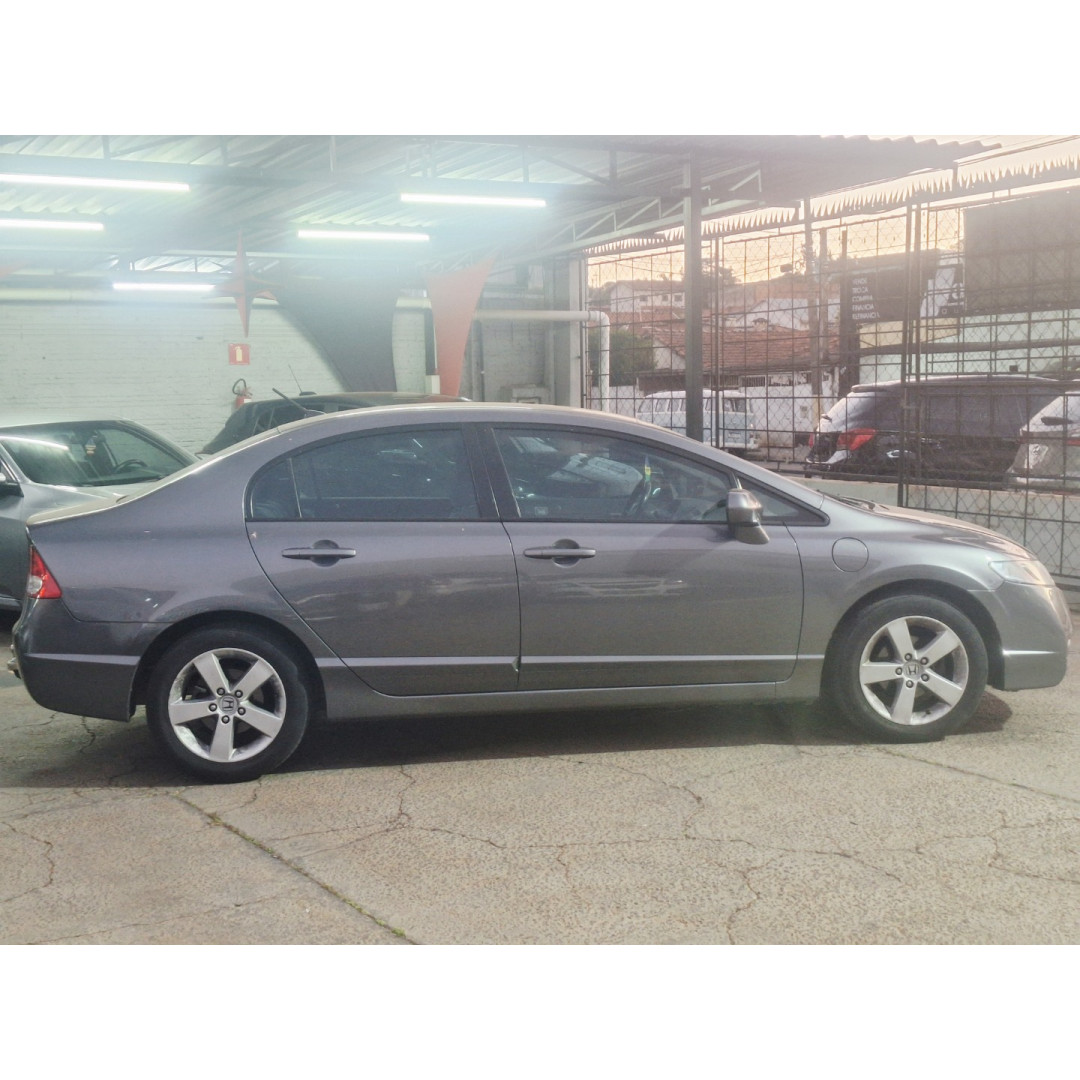 HONDA Civic 1.8 16V 4P FLEX LXS AUTOMÁTICO