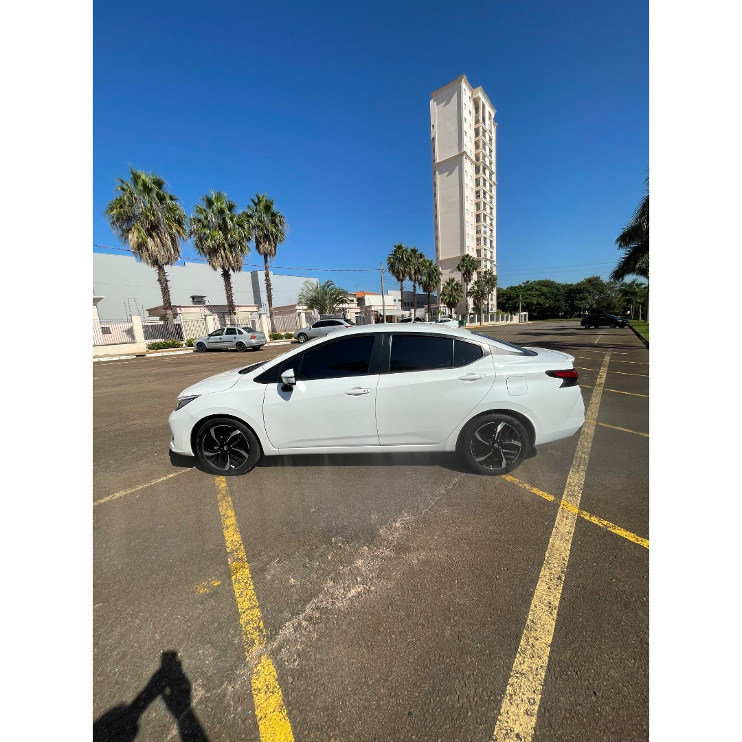 NISSAN Versa Sedan 1.6 16V 4P FLEX EXCLUSIVE XTRONIC AUTOMÁTICO CVT