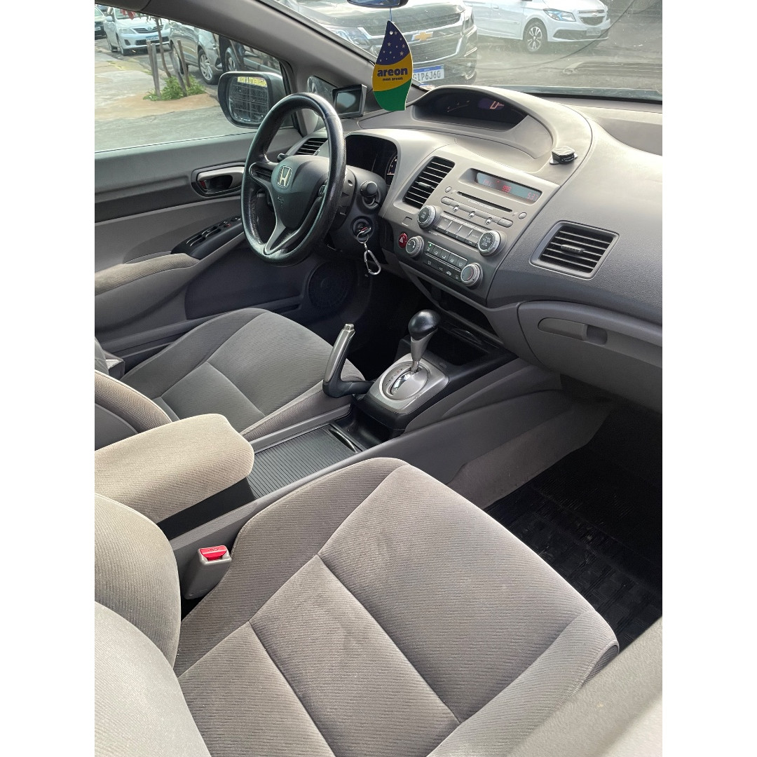 HONDA Civic 1.8 16V 4P FLEX LXS AUTOMÁTICO