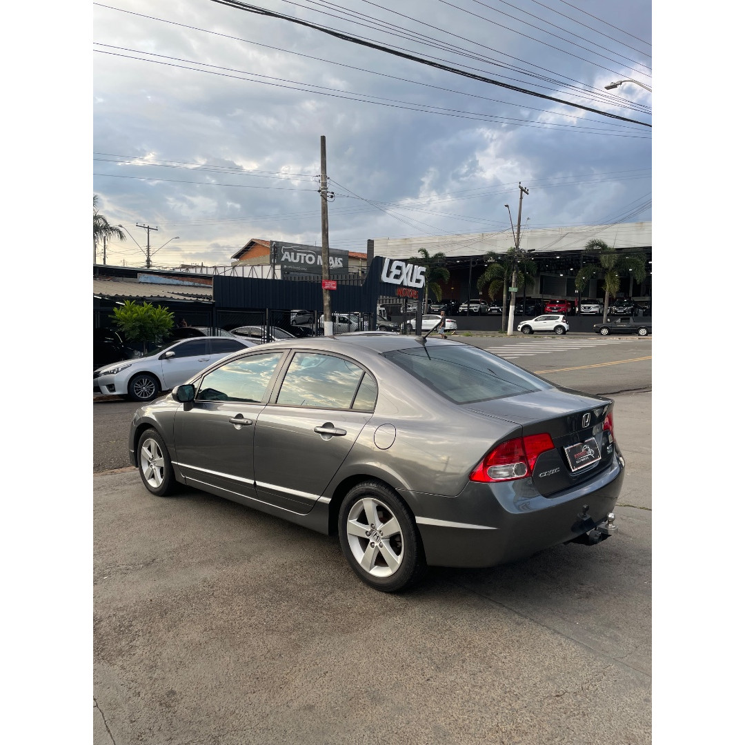 HONDA Civic 1.8 16V 4P FLEX LXS AUTOMÁTICO