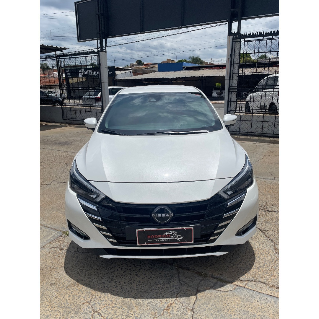 NISSAN Versa Sedan 1.6 16V 4P FLEX EXCLUSIVE XTRONIC AUTOMÁTICO CVT