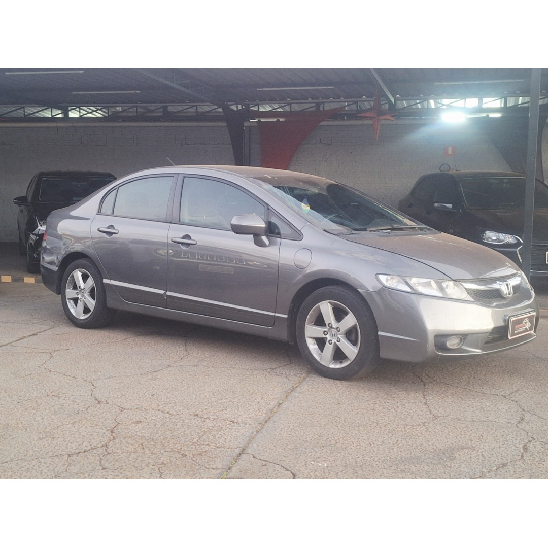 Civic 1.8 16V 4P FLEX LXS AUTOMÁTICO