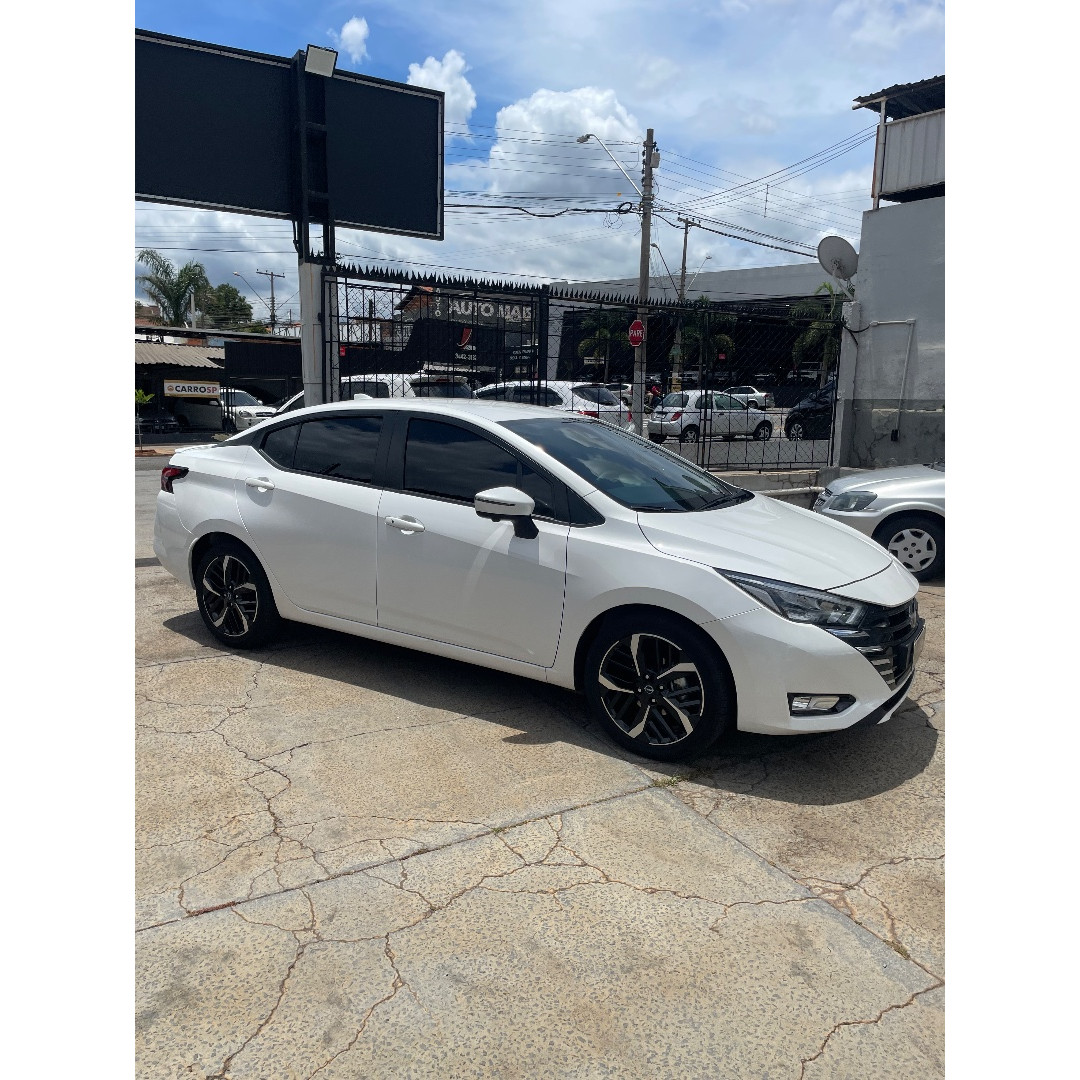NISSAN Versa Sedan 1.6 16V 4P FLEX EXCLUSIVE XTRONIC AUTOMÁTICO CVT
