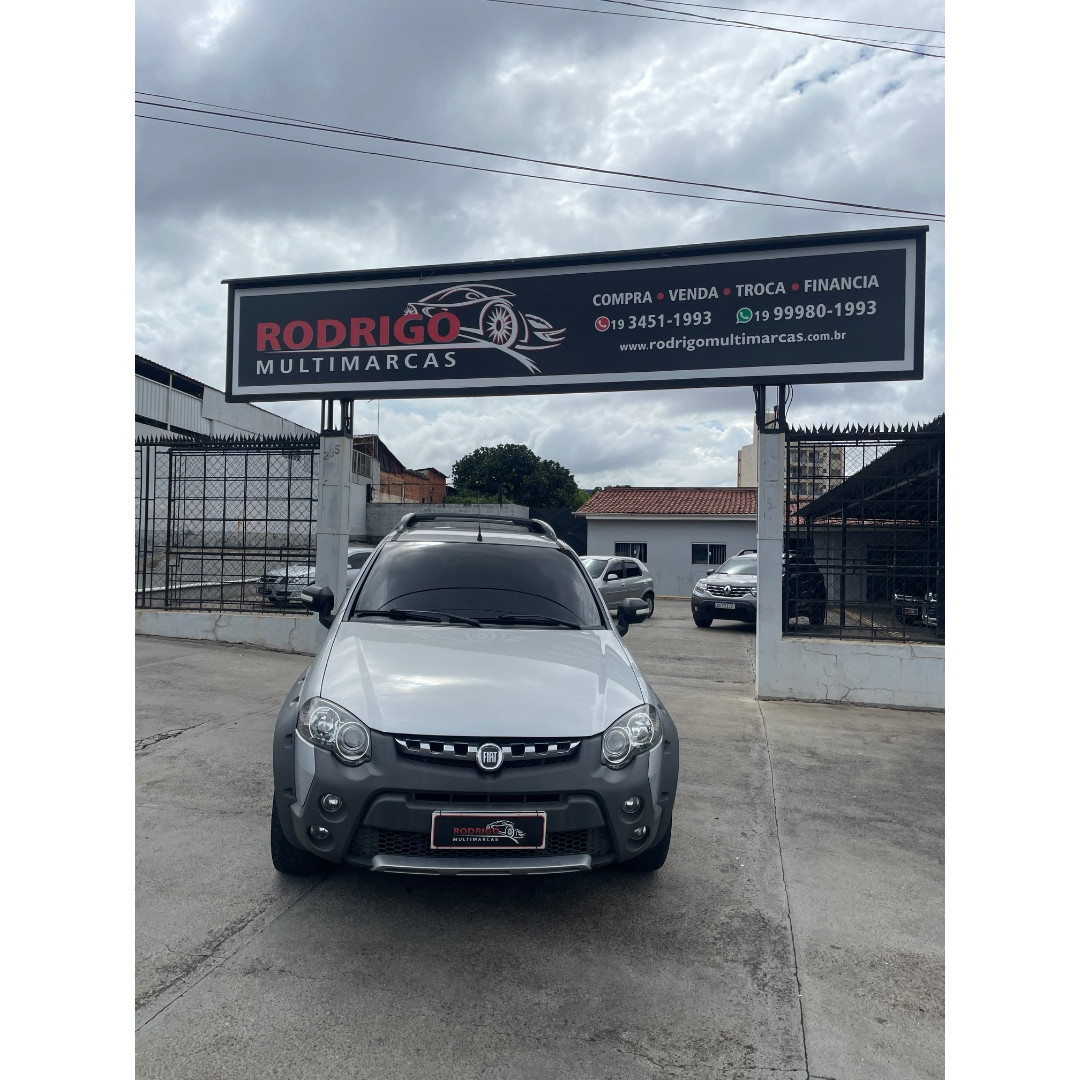 FIAT Strada 1.8 16V FLEX ADVENTURE LOCKER CABINE ESTENDIDA