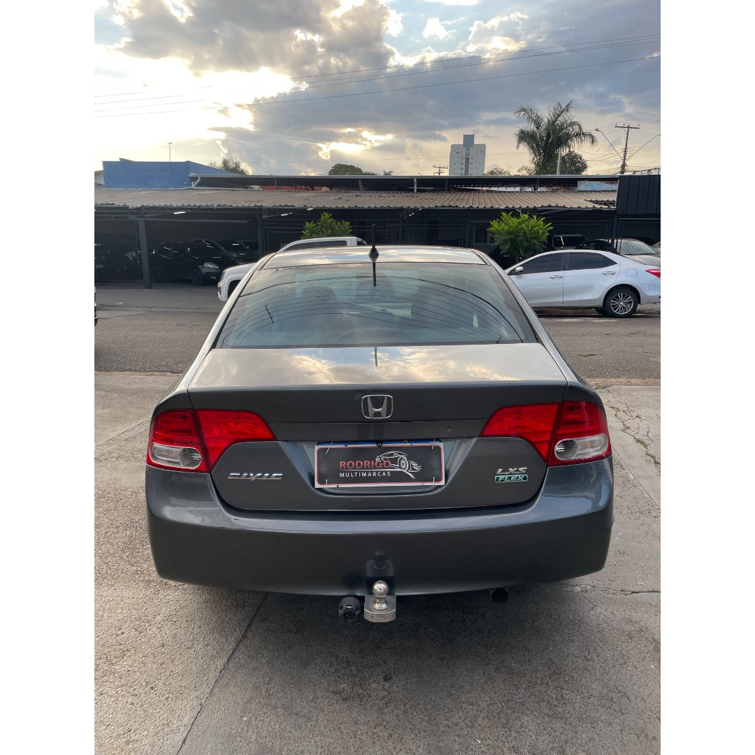 HONDA Civic 1.8 16V 4P FLEX LXS AUTOMÁTICO