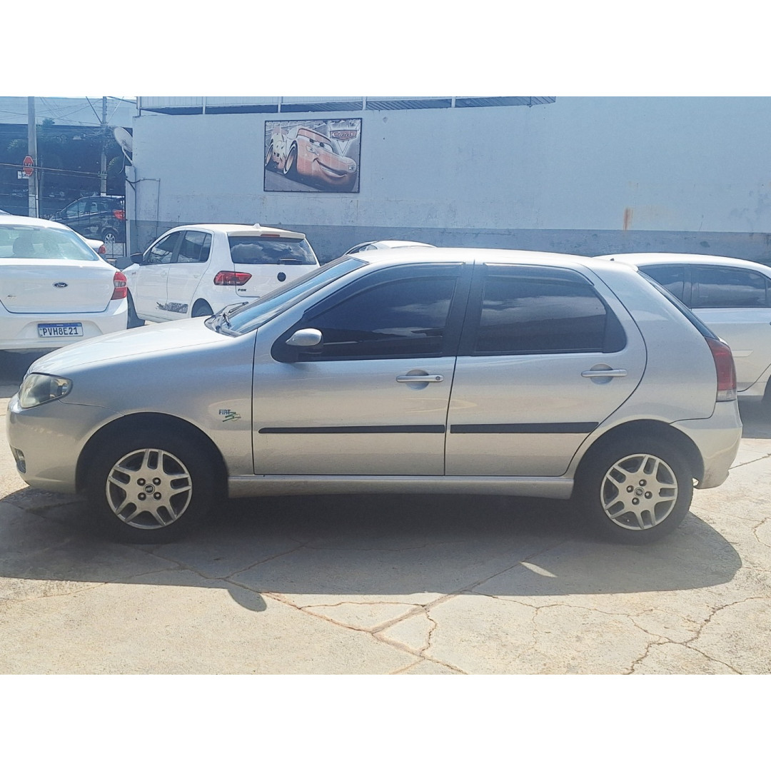 FIAT Palio 1.4 4P ELX 30 ANOS FLEX