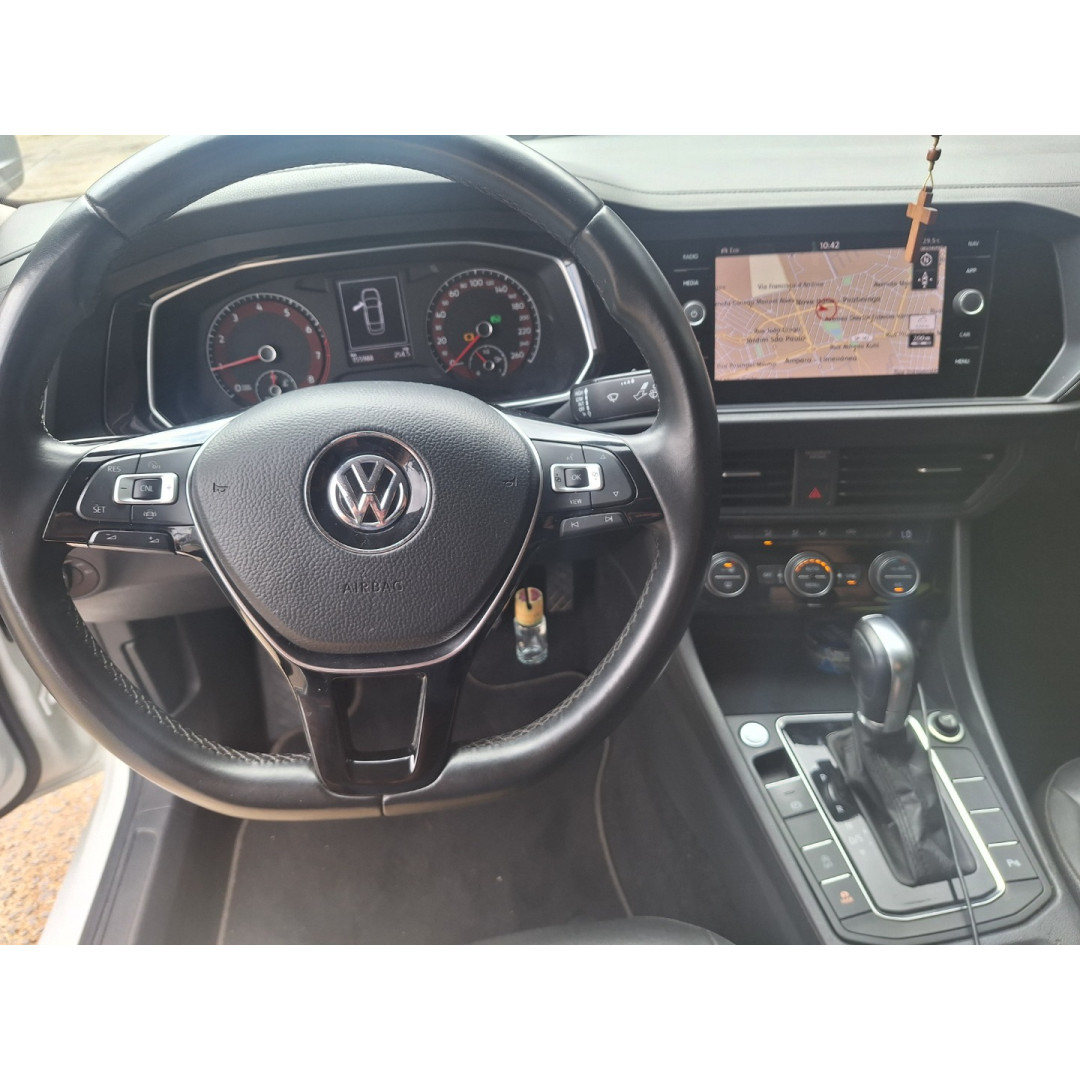 VOLKSWAGEN Jetta 1.4 4P 250 TSI TURBO CONFORTLINE AUTOMÁTICO