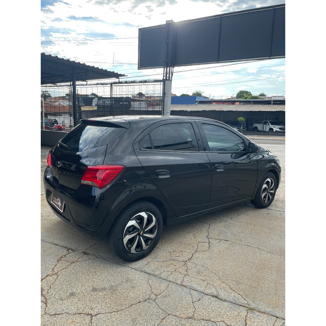 CHEVROLET Onix Hatch 1.0 4P FLEX JOY BLACK