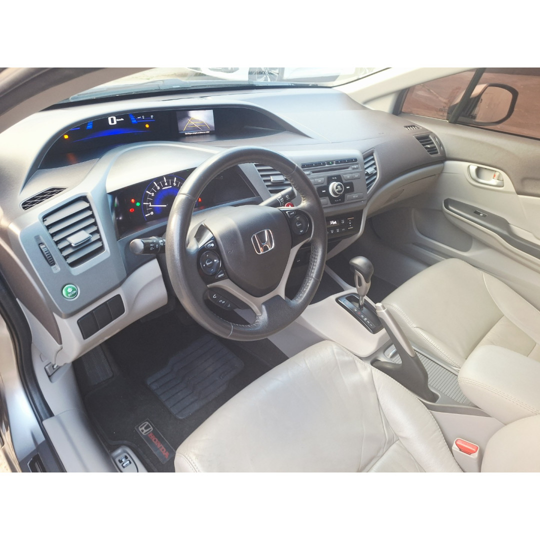HONDA Civic 1.8 16V 4P FLEX LXS AUTOMÁTICO