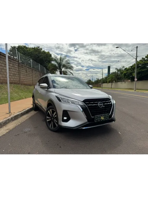 Kicks 1.6 16V ADVANCE