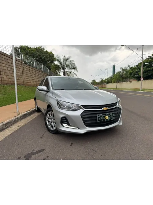 ONIX 1.0 TURBO PLUS LT