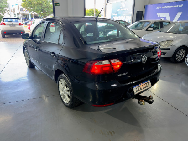 VOLKSWAGEN Voyage 1.0 4P FLEX