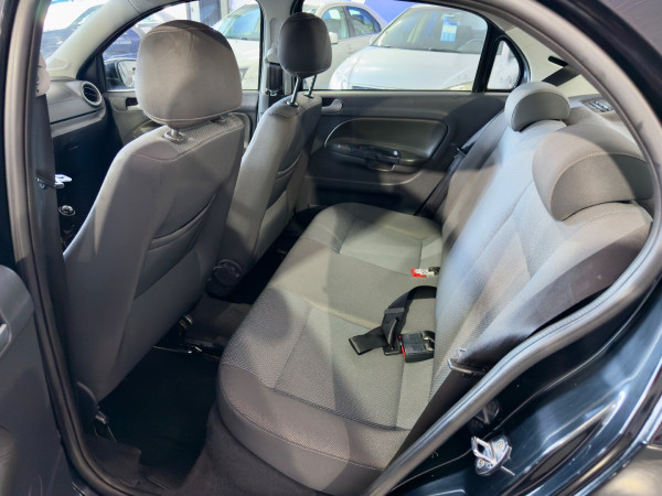 VOLKSWAGEN Voyage 1.0 4P FLEX