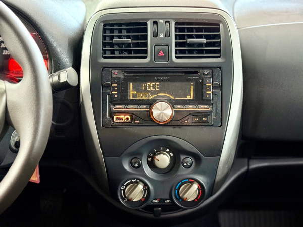 NISSAN March 1.0 16V 4P FLEX