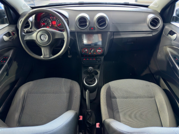 VOLKSWAGEN Voyage 1.0 4P FLEX