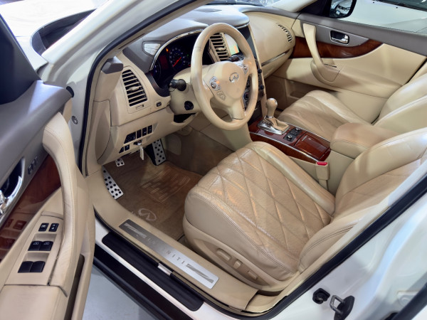 INFINITI FX35 3.5 V6 24V AWD AUTOMÁTCIO