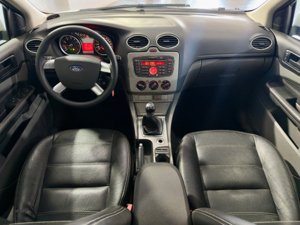 FORD Focus Hatch 1.6 4P