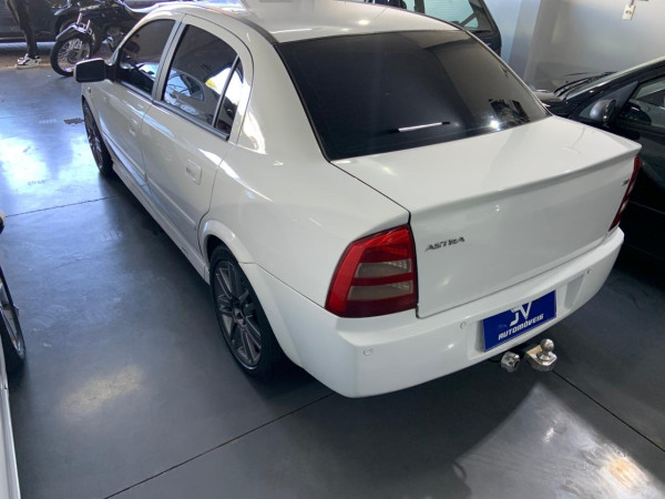 CHEVROLET Astra Sedan 2.0 4P FLEX CONFORT