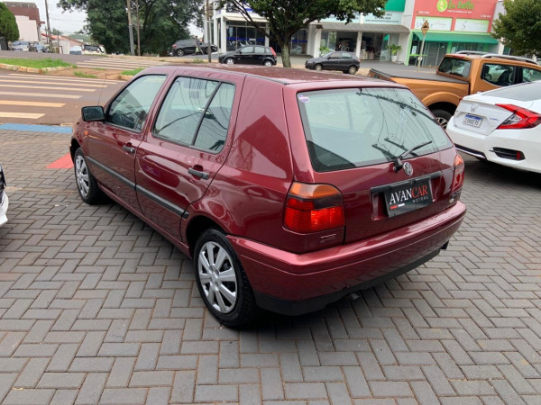 VOLKSWAGEN Golf 1.8 4P GL