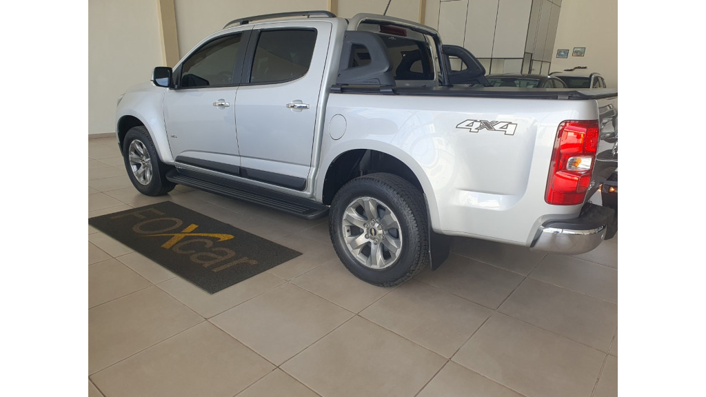 S10 2.8 16V LTZ CABINE DUPLA 4X4 TURBO DIESEL AUTOMÁTICO