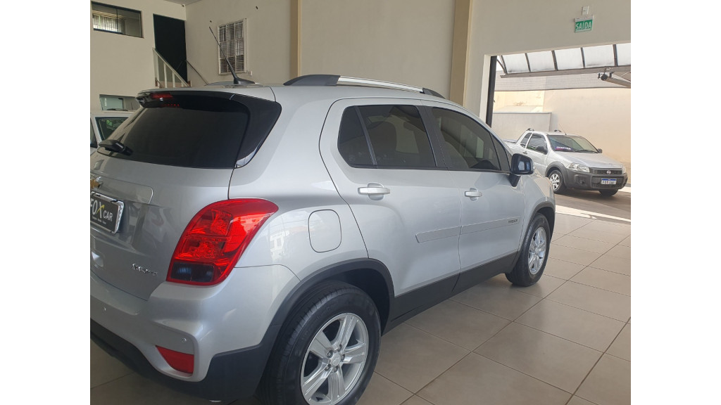 Tracker 1.0 4P FLEX TURBO LT AUTOMÁTICO