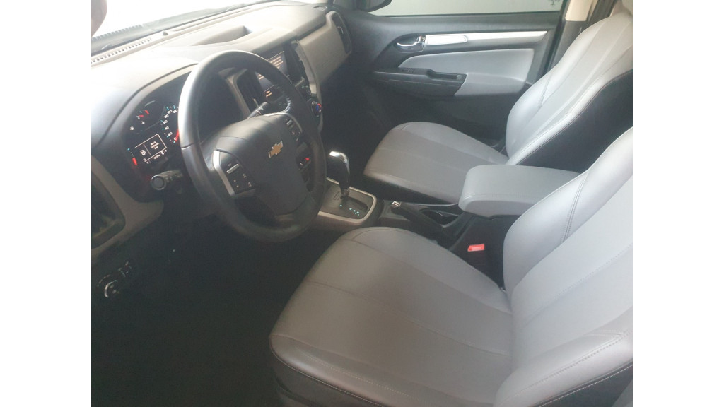 S10 2.8 16V LTZ CABINE DUPLA 4X4 TURBO DIESEL AUTOMÁTICO