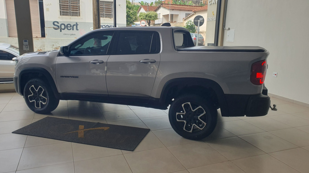 Rampage 2.0 4P TURBO DIESEL REBEL 4X4 AUTOMÁTICO