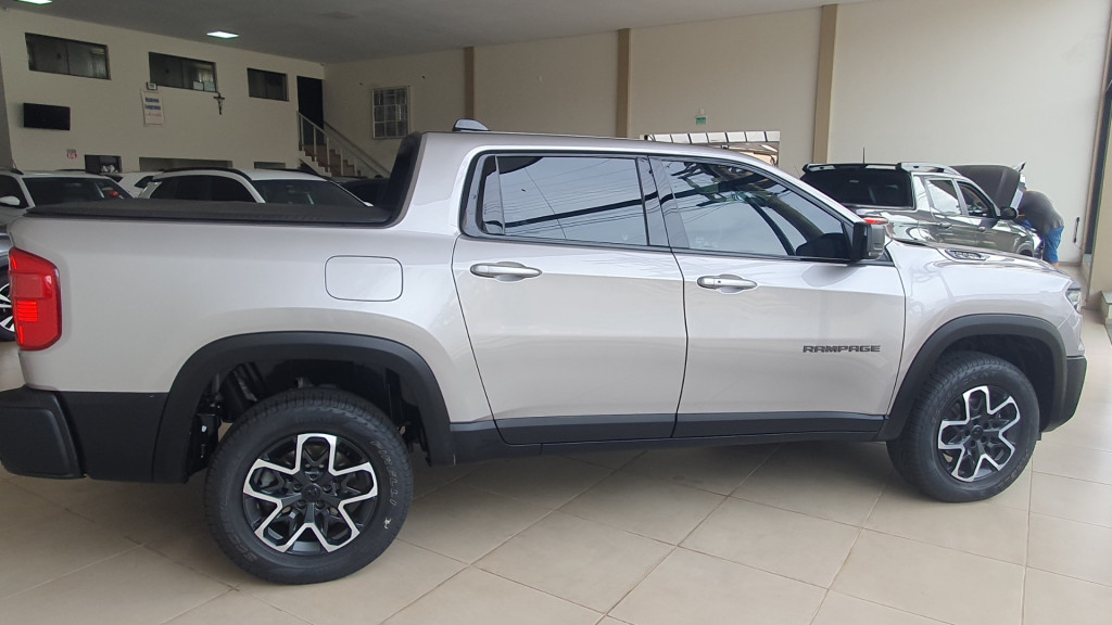 Rampage 2.0 4P TURBO DIESEL REBEL 4X4 AUTOMÁTICO