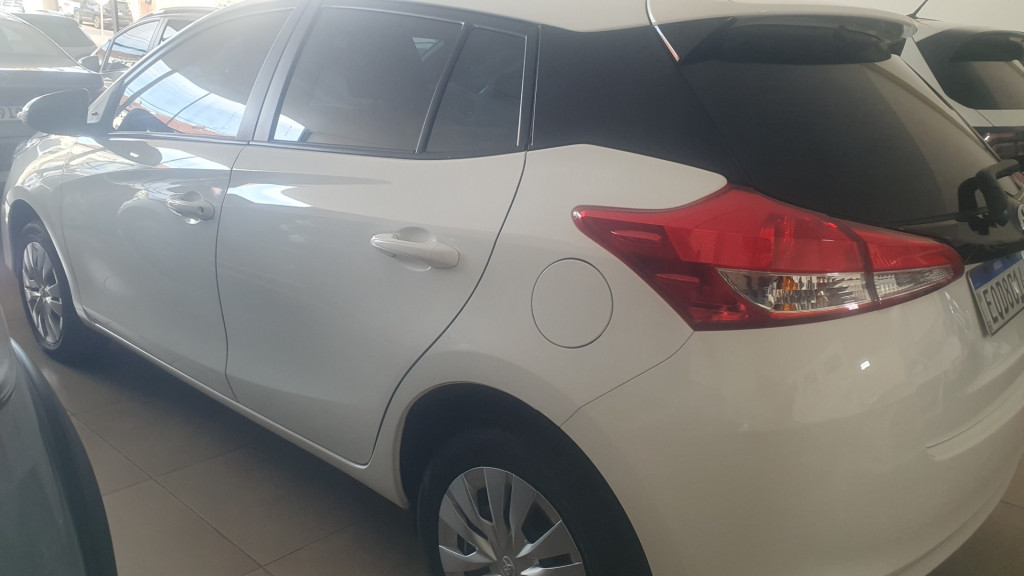 TOYOTA Yaris Hatch 1.5 16V 4P FLEX XL PLUS CONNECT MULTIDRIVE AUTOMÁTICO CVT