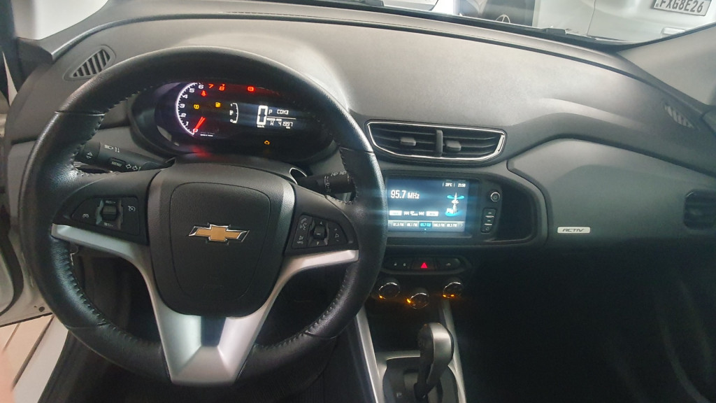 Onix Hatch 1.4 4P FLEX ACTIV AUTOMÁTICO
