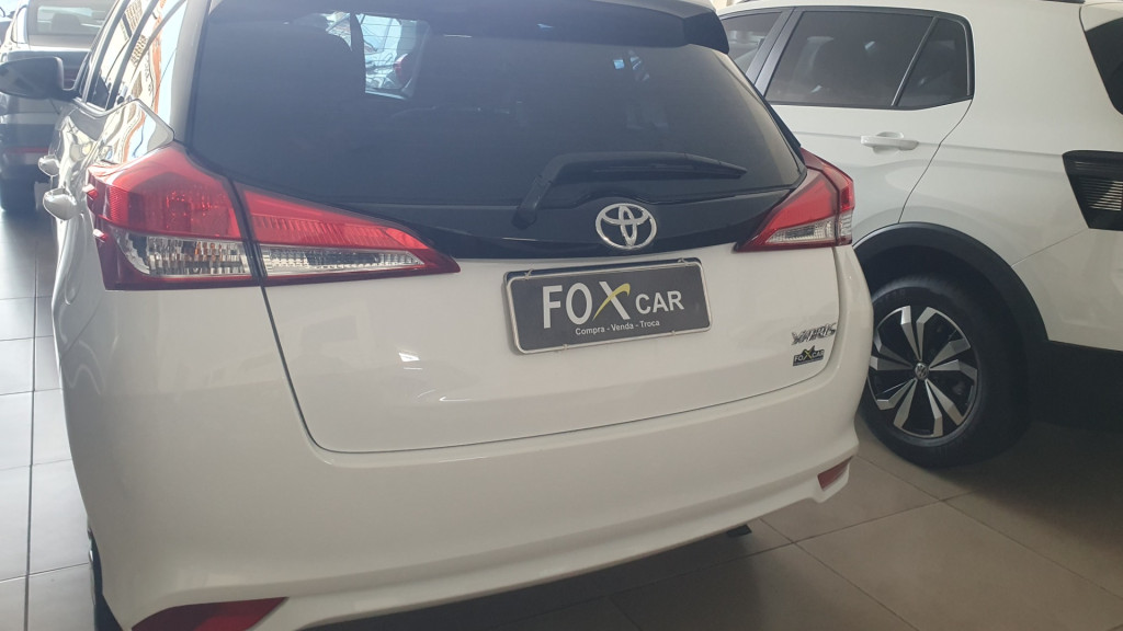TOYOTA Yaris Hatch 1.5 16V 4P FLEX XL PLUS CONNECT MULTIDRIVE AUTOMÁTICO CVT
