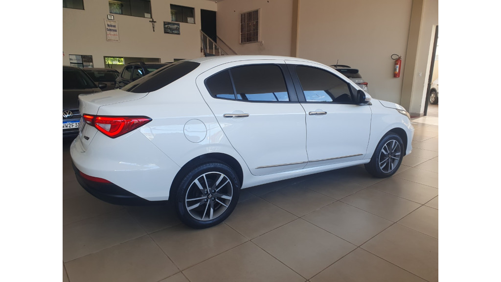 FIAT Cronos 1.3 4P FIREFLY FLEX PRECISION AUTOMÁTICO CVT