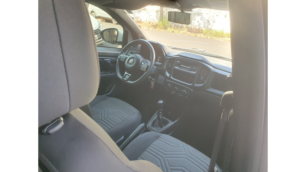 FIAT Strada 1.3 4P FIREFLY FLEX FREEDOM CABINE DUPLA