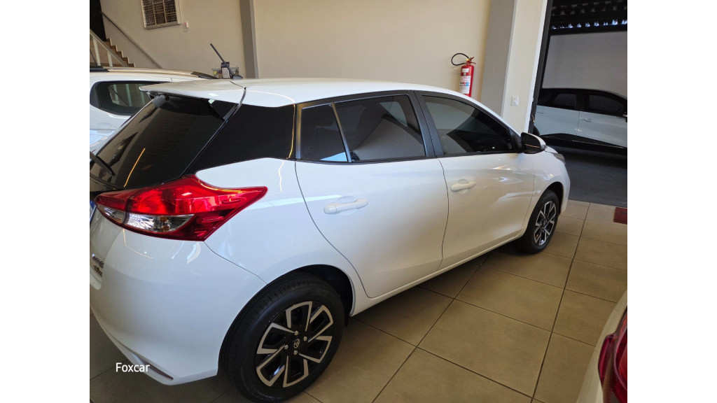 TOYOTA Yaris Hatch 1.5 16V 4P FLEX XL PLUS CONNECT MULTIDRIVE AUTOMÁTICO CVT