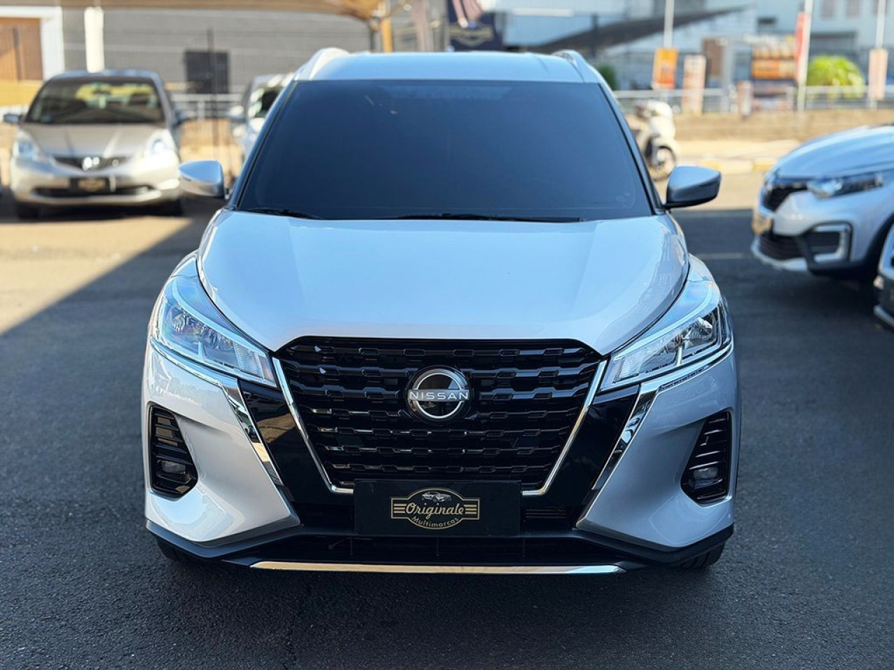 KICKS PLAY 1.6 16V SENSE