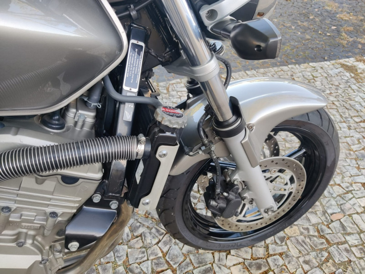 CB 600 F HORNET ABS