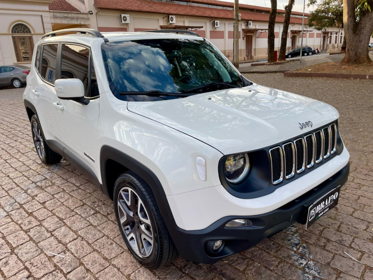 Renegade 1.8 16V 4P FLEX LONGITUDE AUTOMÁTICO