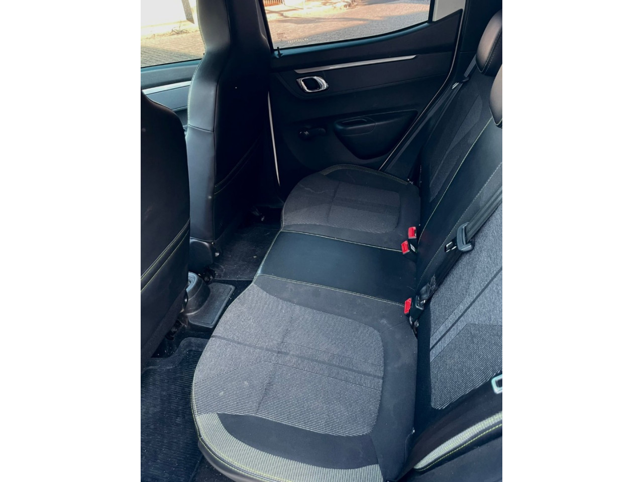 Kwid 1.0 12V 4P SCE FLEX OUTSIDER