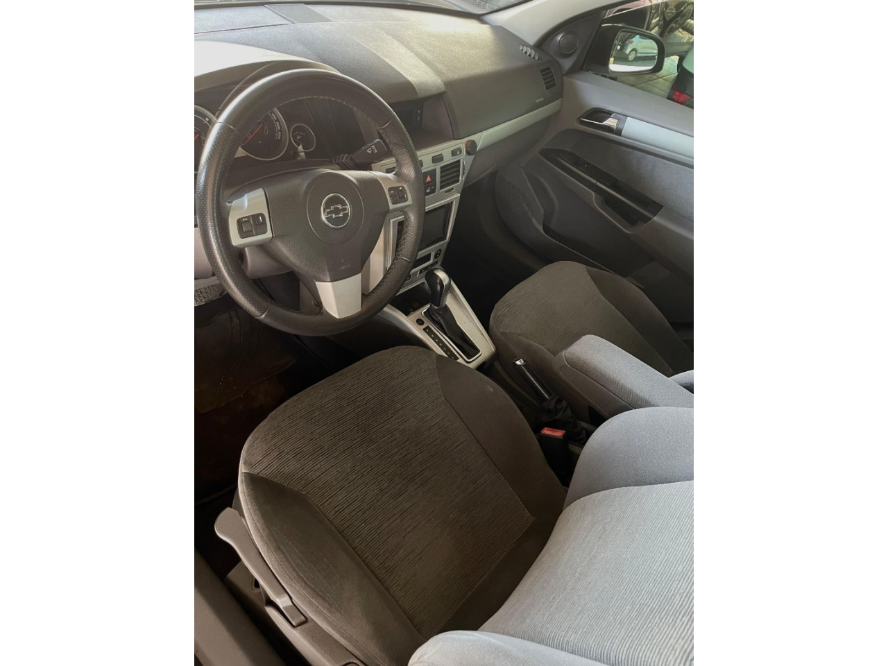 Vectra Sedan 2.0 4P FLEX ELEGANCE AUTOMÁTICO