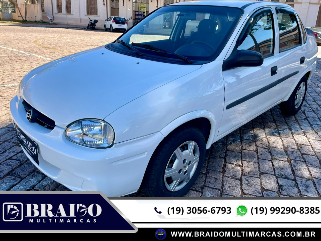 Classic Sedan 1.6 4P