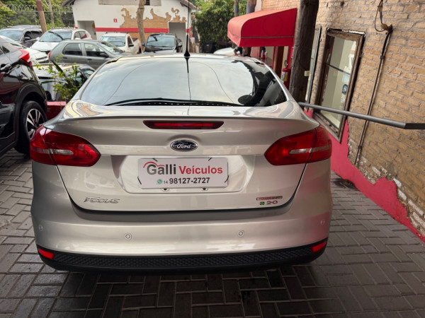 Focus Sedan 2.0 16V 4P FLEX SE PLUS FASTBACK POWERSHIFT AUTOMÁTICO