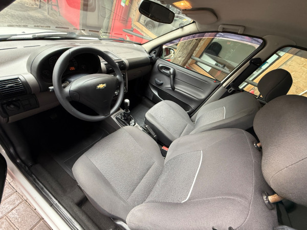 Classic Sedan 1.0 4P VHCE FLEX LS
