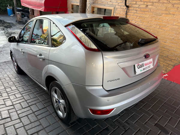 Focus Hatch 2.0 16V 4P GLX FLEX AUTOMÁTICO