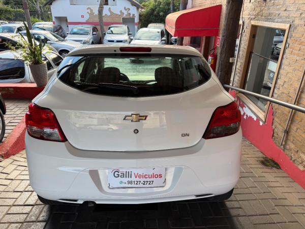 CHEVROLET Onix Hatch 1.0 4P FLEX LS