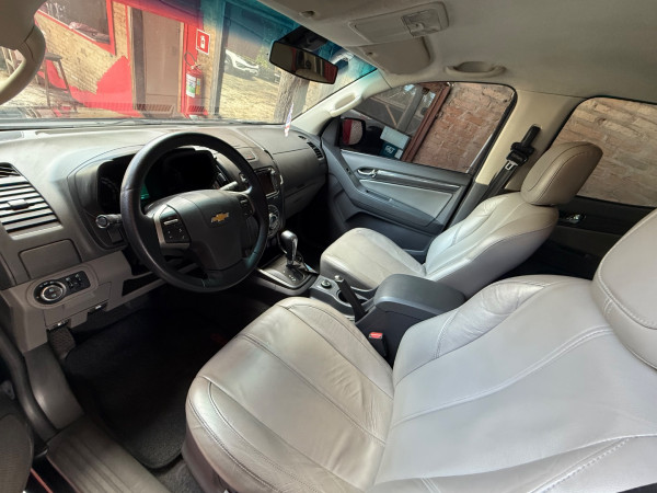 S10 2.8 16V LTZ CABINE DUPLA 4X4 TURBO DIESEL AUTOMÁTICO