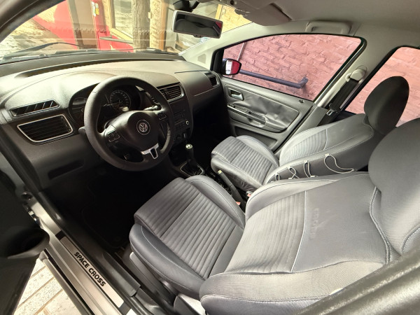 Space Cross 1.6 4P FLEX