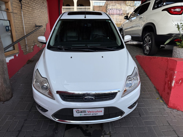 Focus Hatch 2.0 16V 4P TITANIUM PLUS FLEX
