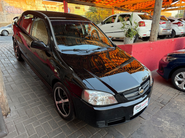 Astra Hatch 2.0 4P ELEGANCE FLEX